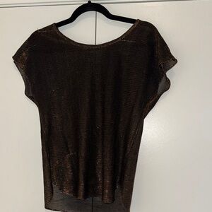 Black and gold croptop